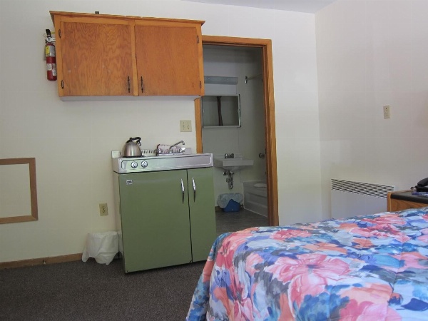Shine Motel image 17
