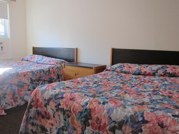 Shine Motel image 31